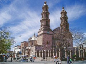 Catedral de Aguascalientes cerca de la Calle de la Buena Estrella