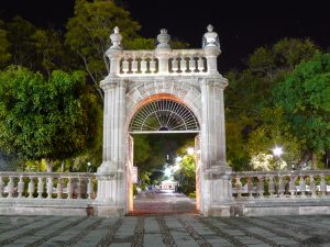 Entrada al Jardín de San Marcos