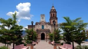 La iglesia de Huetamo.